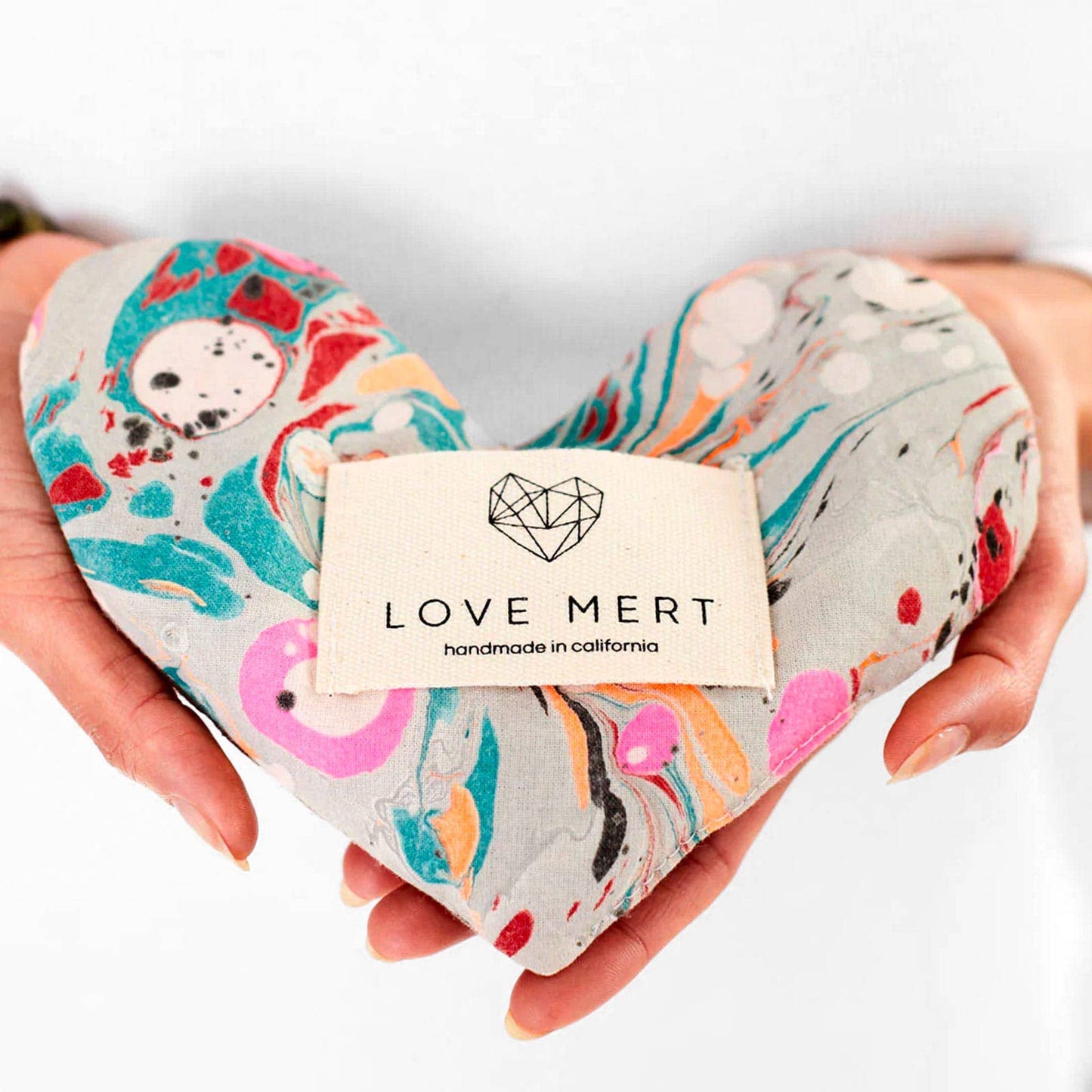Love Mert - Eye Love Pillow - roses