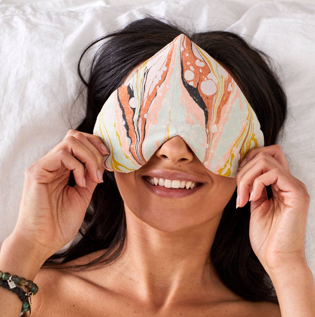 Love Mert - Eye Love Pillow - roses